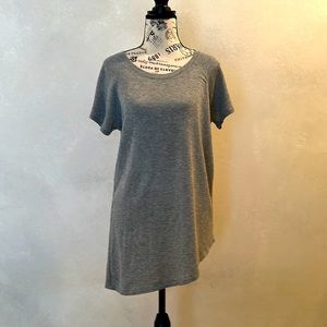 Soft, high/low Tunic